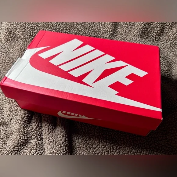 BNIB Nike Court Legacy Lift Women’s 8.5 - Picture 11 of 13